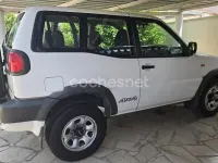 Usado Nissan Terrano Comfort 125 CV (91 kW) 2002 Blanco SUV