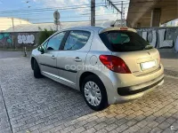 Usado Peugeot 207 70 CV (51 kW) 2008 Gris / plata Berlina