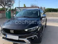 Usado Fiat Tipo Cross 100 CV (73 kW) 2021 Negro Berlina