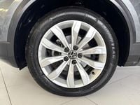 Usado VW T-Roc Advance 115 CV (84 kW) 2021 Gris / plata SUV