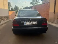 Usado Mercedes C250 Elegance 150 CV (110 kW) 1999 Negro Berlina
