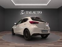 Usado Mazda 2 Edition 89 CV (65 kW) 2020 Gris