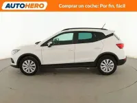 Usado Seat Arona Ecomotive 95 CV (69 kW) 2018 Blanco SUV