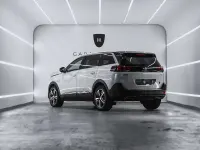 Usado Peugeot 5008 GT-line 131 CV (96 kW) 2020 Blanco SUV
