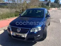 Usado VW Passat Trendline 140 CV (102 kW) 2006 Azul Berlina