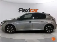 Usado Peugeot 208 Allure 100 CV (73 kW) 2025 Gris Utilitario
