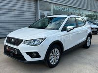 Usado Seat Arona Ecomotive 110 CV (80 kW) 2021 Blanco SUV