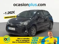 Usado Toyota Yaris Active 69 CV (50 kW) 2020 Negro Berlina