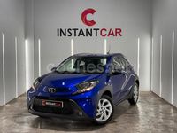 Usado Toyota Aygo X Play 72 CV (52 kW) 2023 Azul SUV