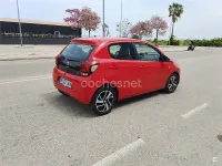 Usado Peugeot 108 Allure 82 CV (60 kW) 2016 Rojo Berlina