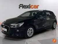 Usado Hyundai i30 GO! 95 CV (69 kW) 2017 Negro Berlina