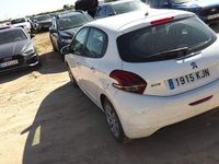 Usado Peugeot 208 Signature Sky 99 CV (72 kW) 2018 Blanco Utilitario
