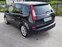 Usado Ford C-MAX S 136 CV (100 kW) 2006 Negro Monovolumen