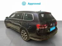 Usado VW Passat Executive 122 CV (89 kW) 2023 Negro Familiar