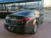 Usado Opel Insignia Selective 140 CV (102 kW) 2015 Gris / plata Berlina