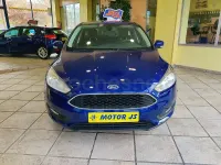 Usado Ford Focus Trend 125 CV (91 kW) 2017 Azul Berlina