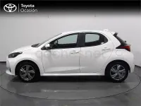 Usado Toyota Yaris Hybrid Active 116 CV (85 kW) 2025 Blanco Berlina
