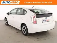 Usado Toyota Prius Advance 136 CV (100 kW) 2015 Blanco Berlina