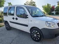 Usado Fiat Doblò Active 75 CV (55 kW) 2009 Blanco Monovolumen