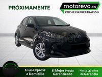 Usado Toyota Yaris Hybrid Active 116 CV (85 kW) 2022 Negro Berlina