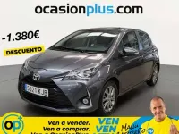 Usado Toyota Yaris Active 69 CV (50 kW) 2018 Gris Utilitario