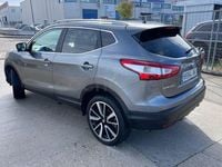 Usado Nissan Qashqai Tekna 130 CV (95 kW) 2016 Gris / plata SUV