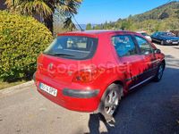 Usado Peugeot 307 90 CV (66 kW) 2005 Granate Berlina