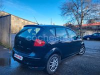 Usado Seat Altea Ecomotive 105 CV (77 kW) 2010 Negro Monovolumen