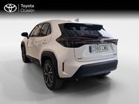 Usado Toyota Yaris Hybrid Style 116 CV (85 kW) 2022 Blanco Familiar