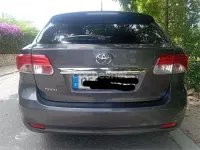 Usado Toyota Avensis Comfort 124 CV (91 kW) 2014 Marrón Familiar