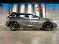 Usado Infiniti Q30 Sport Tech 170 CV (125 kW) 2017 Gris / plata Berlina