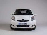 Usado Toyota Yaris 101 CV (74 kW) 2009 Blanco Utilitario