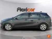 Usado Kia Ceed 136 CV (100 kW) 2023 Azul Utilitario