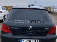 Usado Peugeot 307 110 CV (80 kW) 2005 Negro Berlina