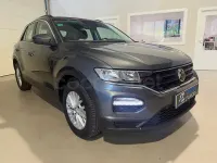Usado VW T-Roc Advance 115 CV (84 kW) 2019 Gris / plata SUV