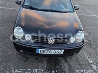 Usado VW Polo Trendline 75 CV (55 kW) 2005 Negro Utilitario