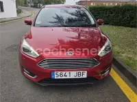 Usado Ford Focus Titanium 115 CV (84 kW) 2014 Rojo Berlina