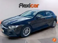 Usado Mercedes A180 136 CV (100 kW) 2020 Negro Utilitario