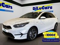 Begagnad Kia Ceed 120 HK (88 kW) 2022 Vit Halvkombi