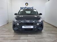 Usado Hyundai i10 67 CV (49 kW) 2021 Gris / plata Utilitario