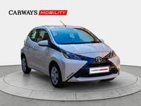 Usado Toyota Aygo X-play 69 CV (50 kW) 2016 Blanco Utilitario