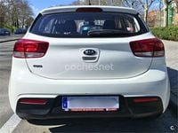 Usado Kia Rio 84 CV (61 kW) 2018 Blanco Berlina