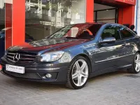 Usado Mercedes C200 122 CV (89 kW) 2009 Gris Coupe
