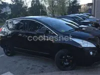 Usado Peugeot 3008 Premium 110 CV (80 kW) 2009 Negro Familiar