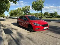 Usado Opel Astra 125 CV (91 kW) 2019 Rojo Berlina