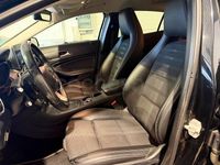 Usado Mercedes GLA200 136 CV (100 kW) 2017 Negro SUV