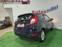 Usado Ford Fiesta Trend 100 CV (73 kW) 2014 Azul Berlina