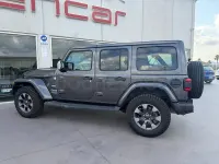 Usado Jeep Wrangler Unlimited Sahara 200 CV (147 kW) 2019 Gris / plata SUV