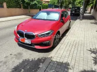 Usado BMW 118 150 CV (110 kW) 2019 Rojo Utilitario