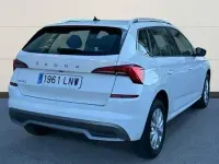 Usado Skoda Kamiq Ambition 110 CV (80 kW) 2021 Blanco SUV